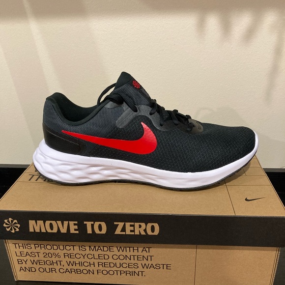 nike revolution 4 black red